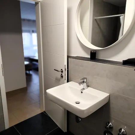 Valley Of Business Frankfurt-airport - Black Label Apartment *